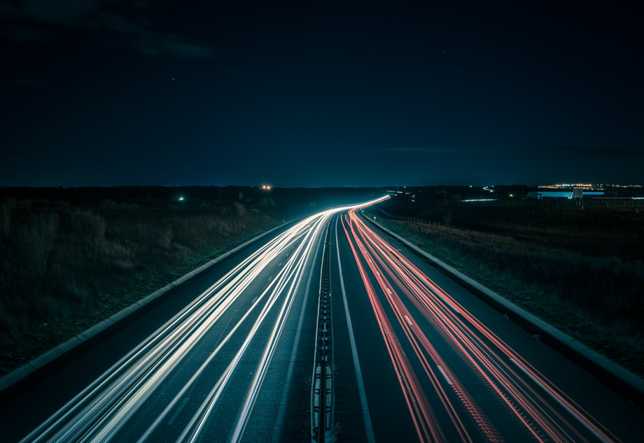 Die Gesetzgebung verbietet unter anderem das Abbiegen auf der Autobahn